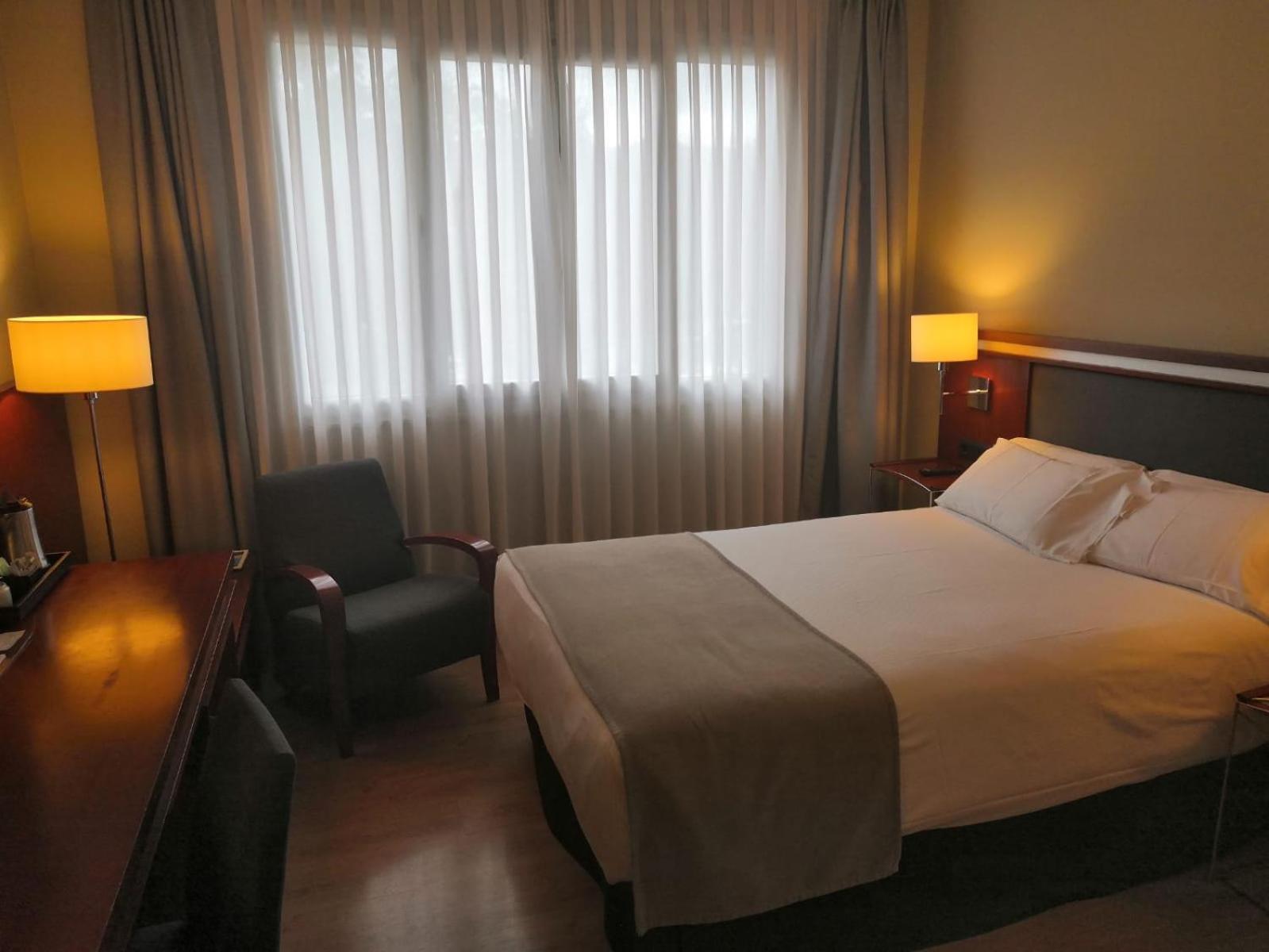 בילבאו Abba Euskalduna Hotel מראה חיצוני תמונה